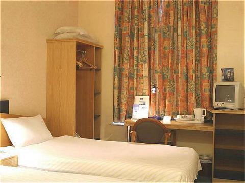 Express Victoria By Ihg 3* London